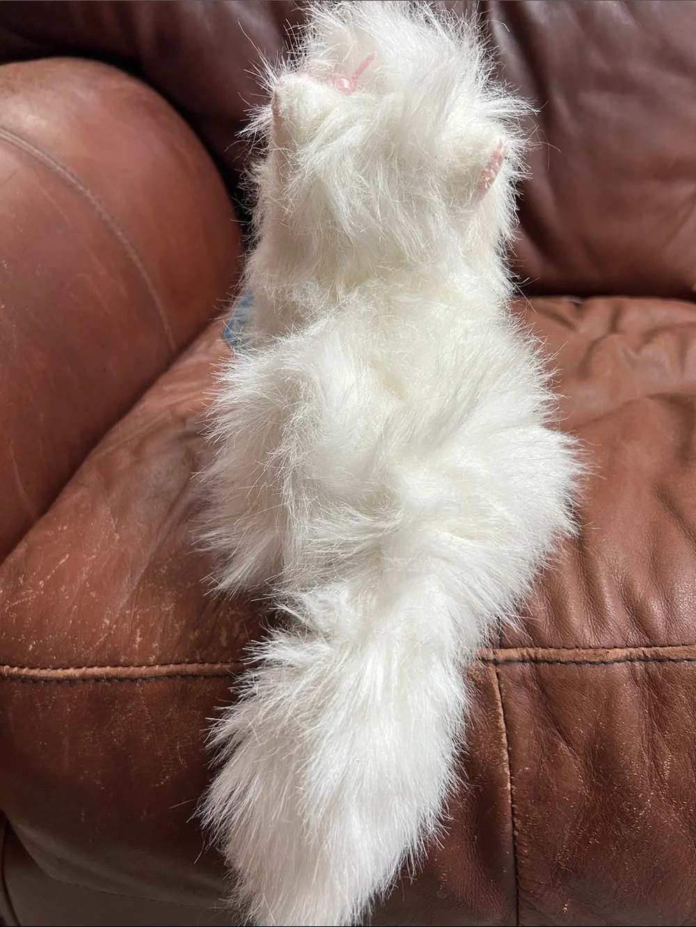 Plush White Fluffy Cat Toy - Soft Small Pet Companion
